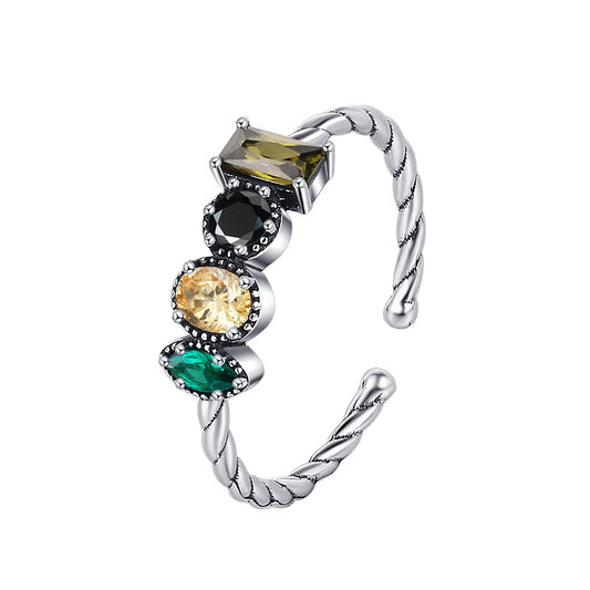 Olive Twist: Silver Square Zircon Ring with Rope Chain Detail