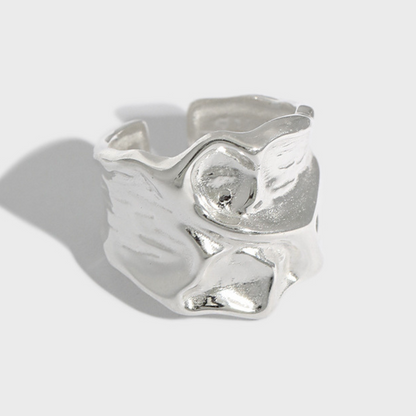 Textured Elegance: Silver Wrinkle-Finish Ring for Women